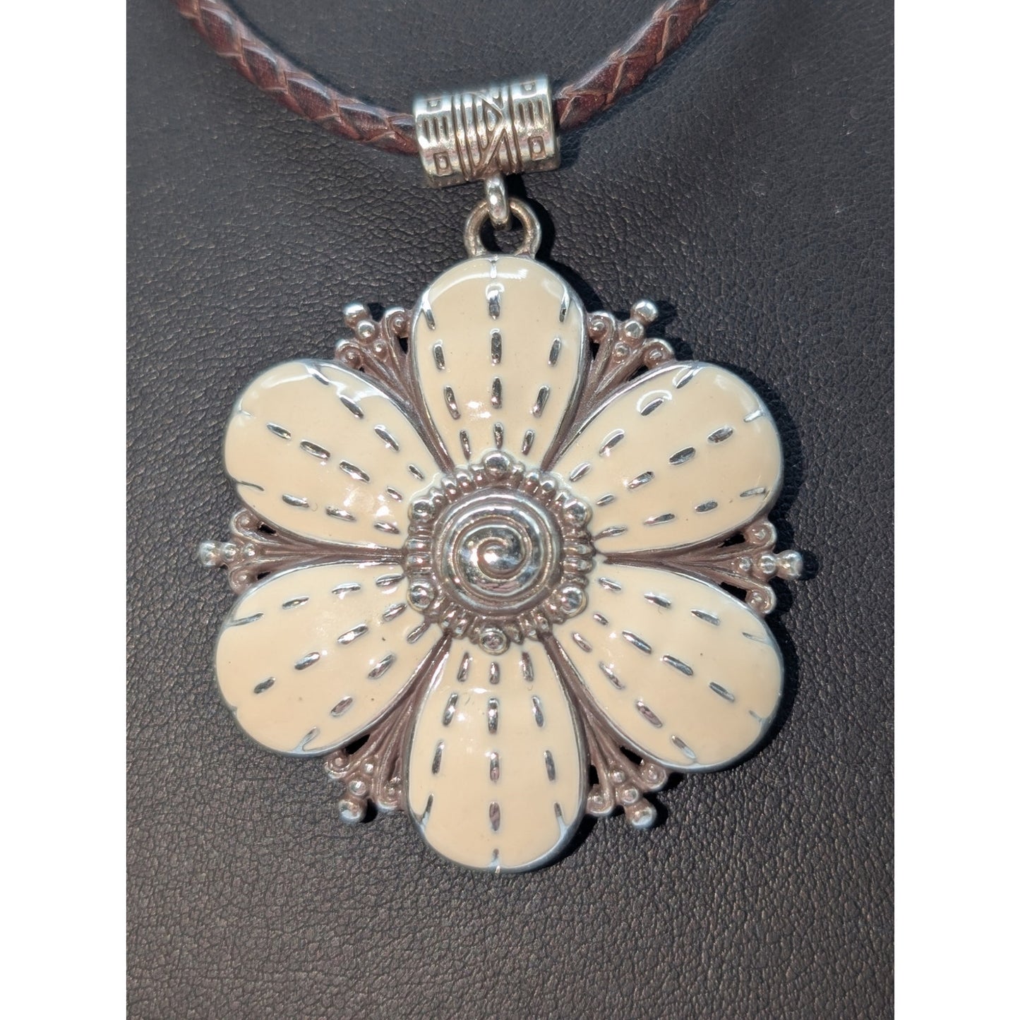Brighton Rare "Safari Flower" Enamel Pendant Brown Leather 17"-19" Necklace