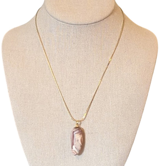 Vintage Polished Wonderstone Jasper Pendant On Beautiful Gold Tone 18" Chain