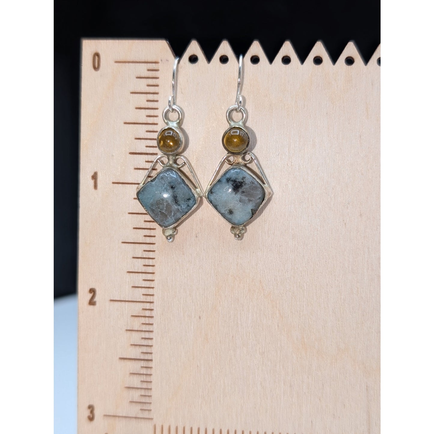 Vtg  925 Sterling Silver Light Blue Gray Stone Yellow Glass Cab Dangle Earrings