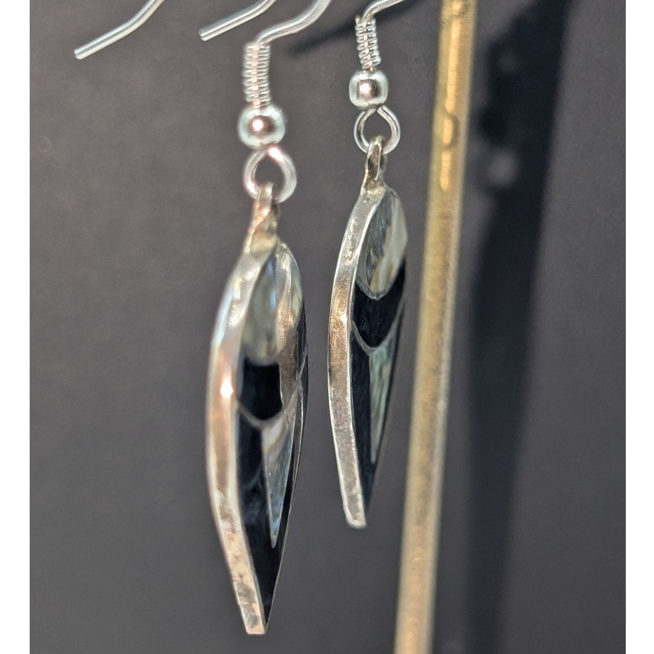 Vintage Alpaca Mexico Teardrop Abalone Onyx Inlay Dangle Earrings