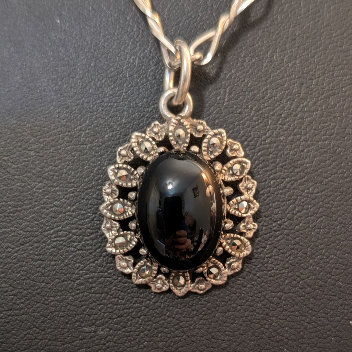 VTG 925 Black Stone Marcasite Flower Pendant on 925 Israel Fancy Chain Necklace