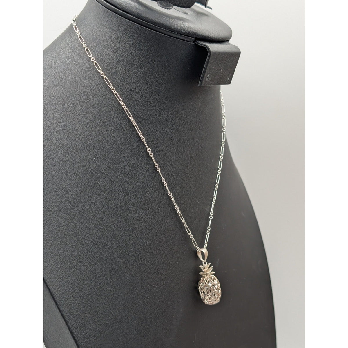 Vintage 925 Sterling Silver 3D Pineapple Pendant Unique Chain Link Necklace 7.4g