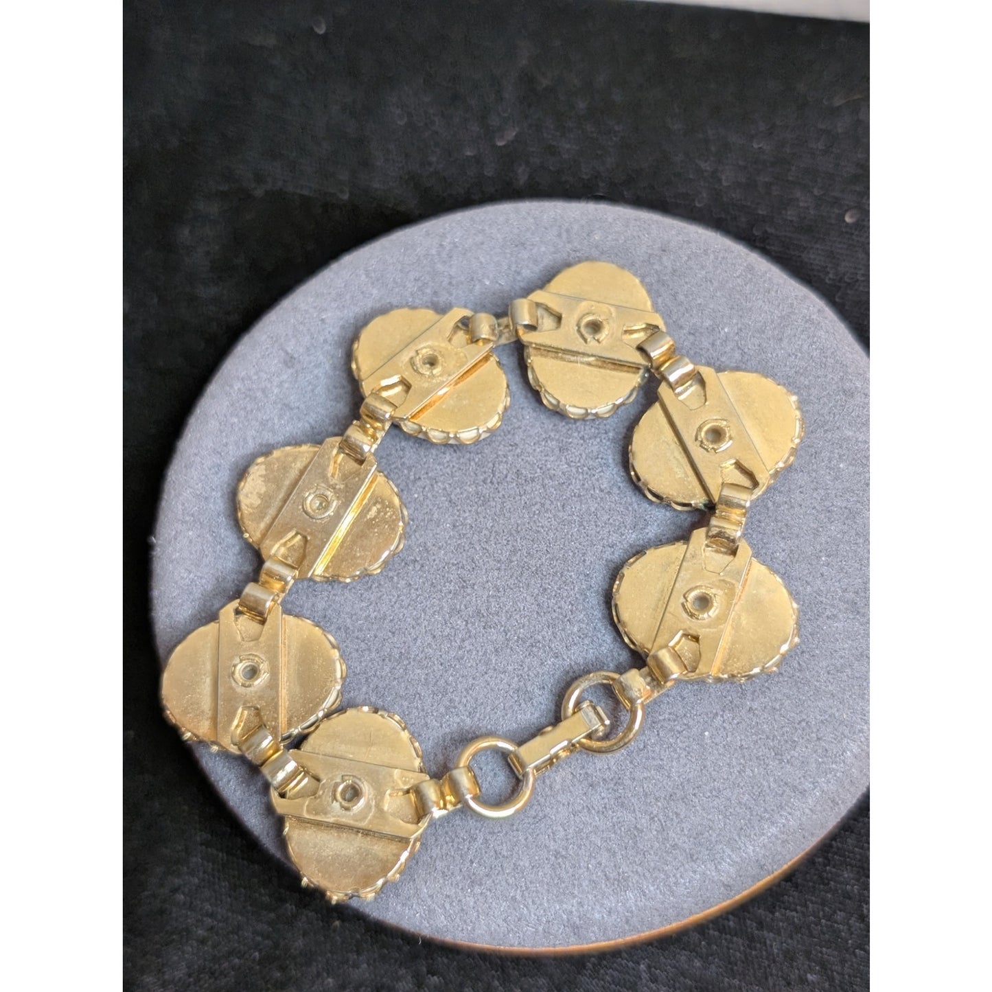 VTG 70s Tribal Print Cabochon Station Link Gold Tone Fold Over Clasp Bracelet