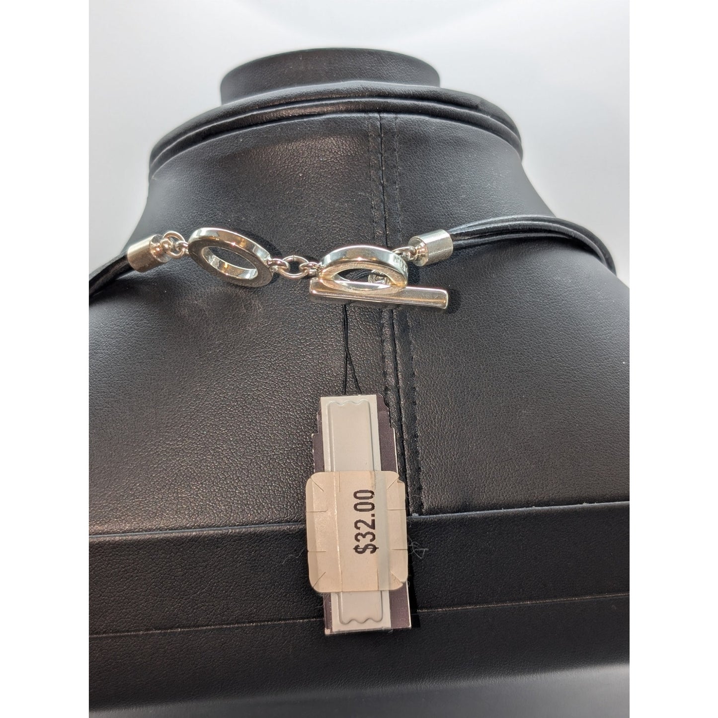 Anne Klein NWT Bullseye Pendant Black Corded Silver Tone Toggle Clasp Necklace