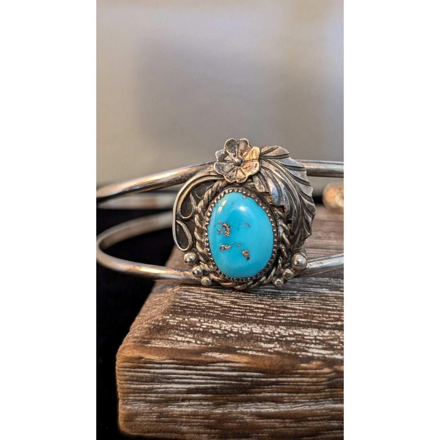 Vintage Signed SM Native Turquoise Rose Leaf Split Band Sterling Cuff Bracelet