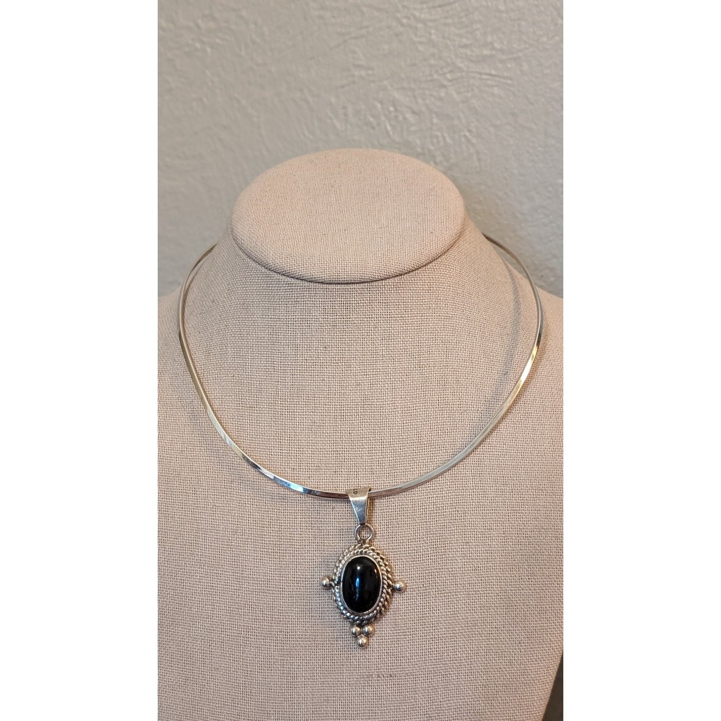 Vintage Handmade Mexico 925 Black Onyx Sterling Silver Hook Collar Necklace