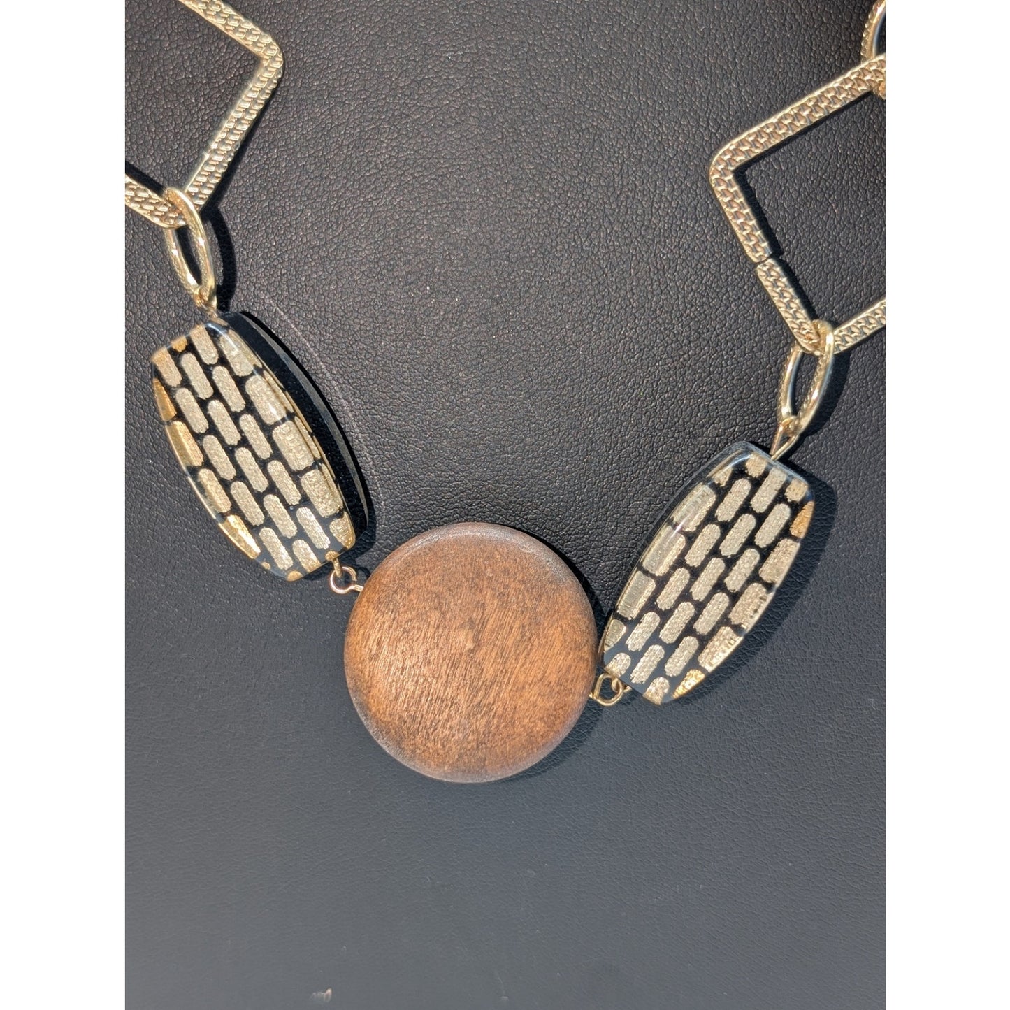 Vintage Thick Sparkle Gold 'Brick' Lucite Wooden Disk Gold Tone Chain Necklace