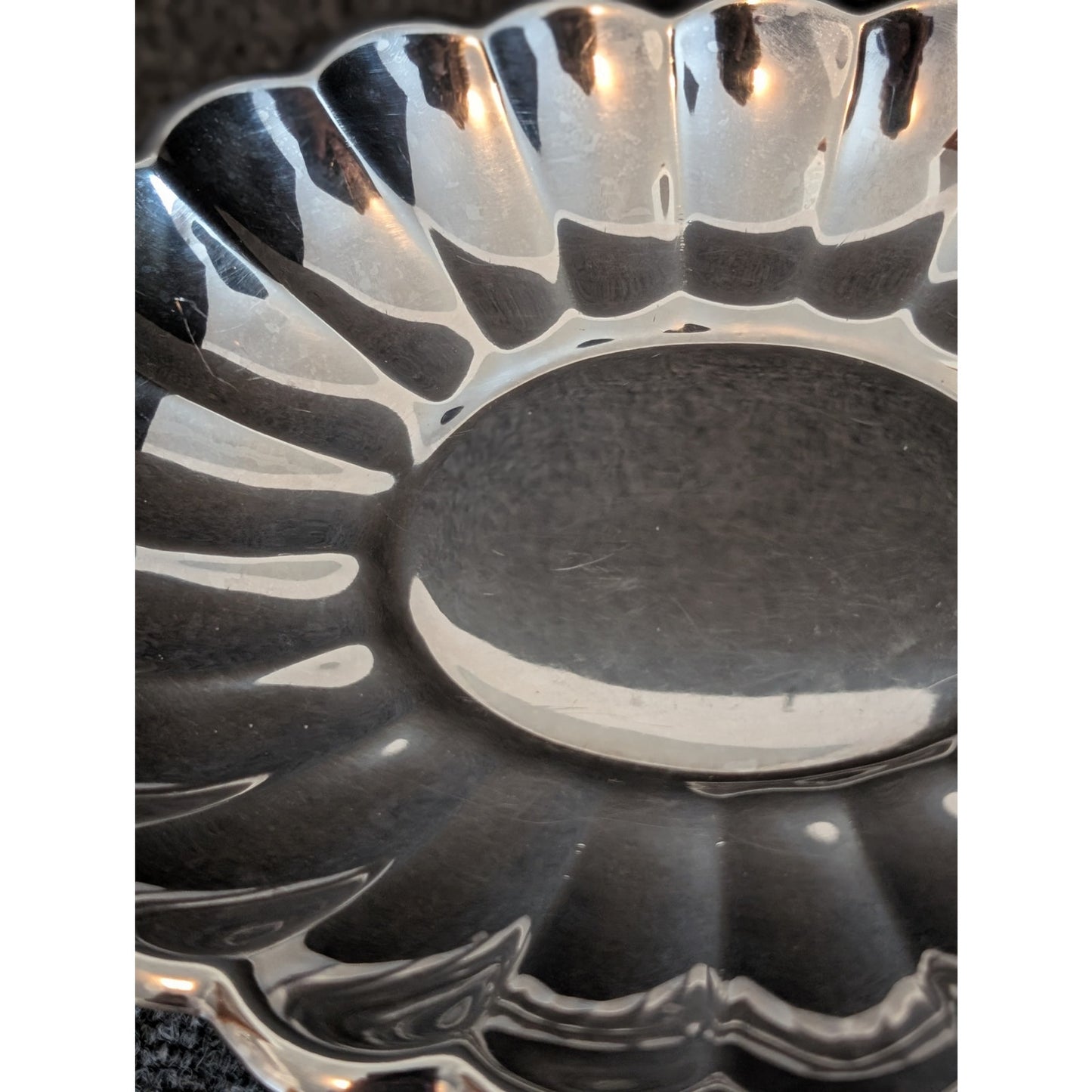 Mid 20th Century Reed & Barton Scalloped Silver Plate Holliday Collection Bowl