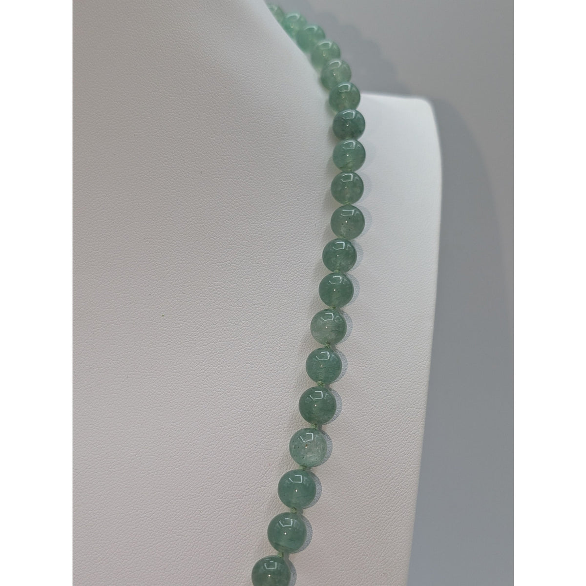 Vintage 14K Gold Filled Semi-Precious Green Stone Hand-Knotted Bead 24" Necklace