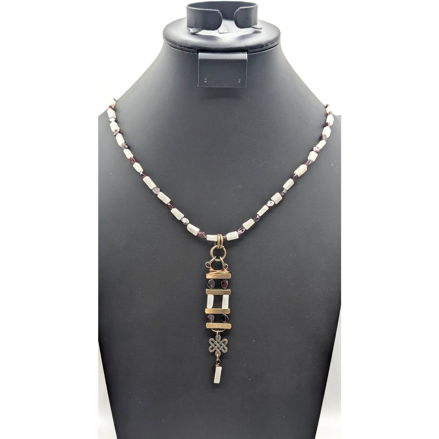 Round Garnet & Elongated Quartz Bead Bronze Tone Metal 4" Pendant 30" Necklace