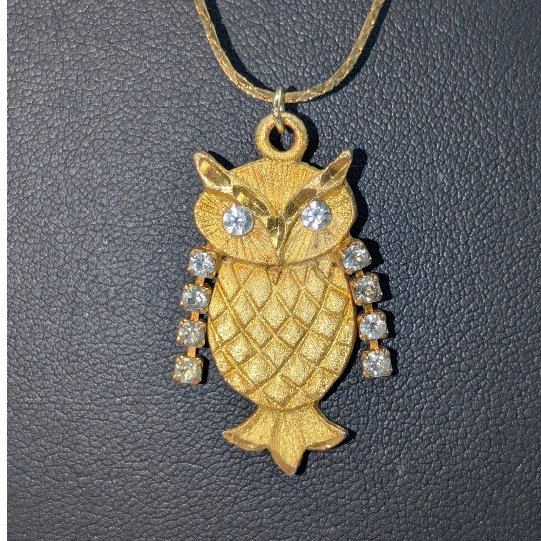 Vintage Gold Tone Articulated Rhinestone Arms Owl 23" Chain Necklace