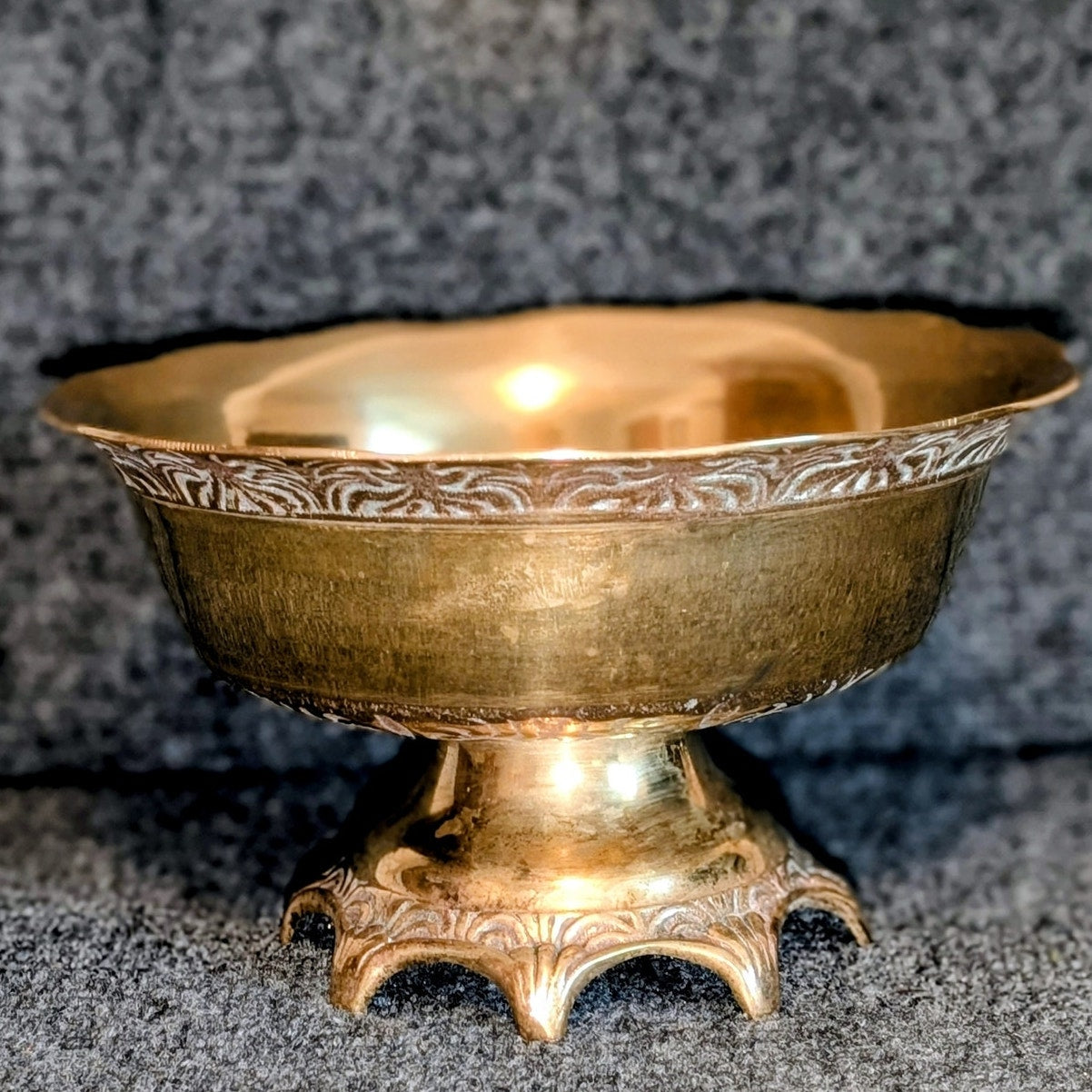 Mid-Century 1960s Pedestal Heavy Brass Decorative Bowl
