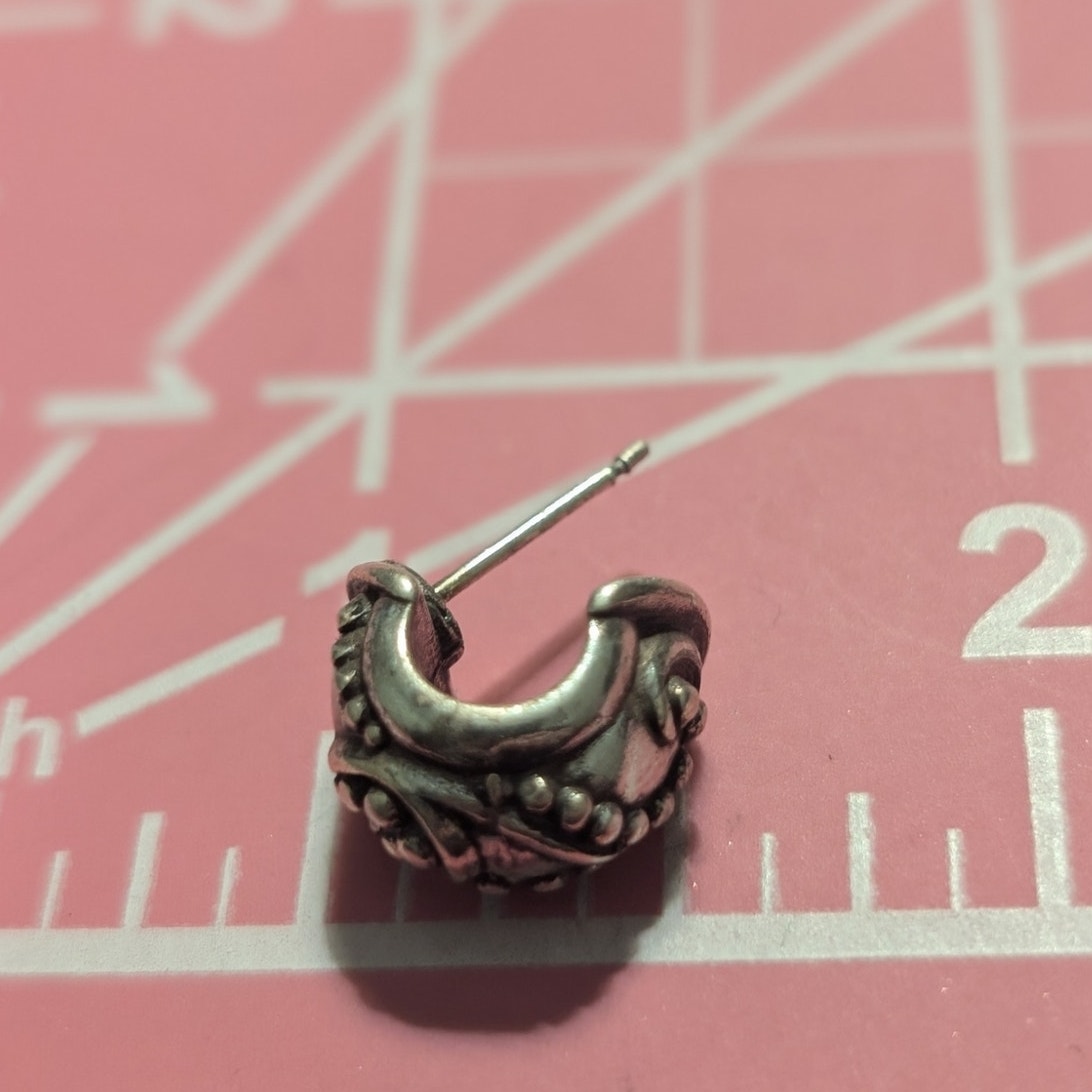 Vintage 925 Solid Sterling Silver Small Chunky Beaded Design Hoop Earring