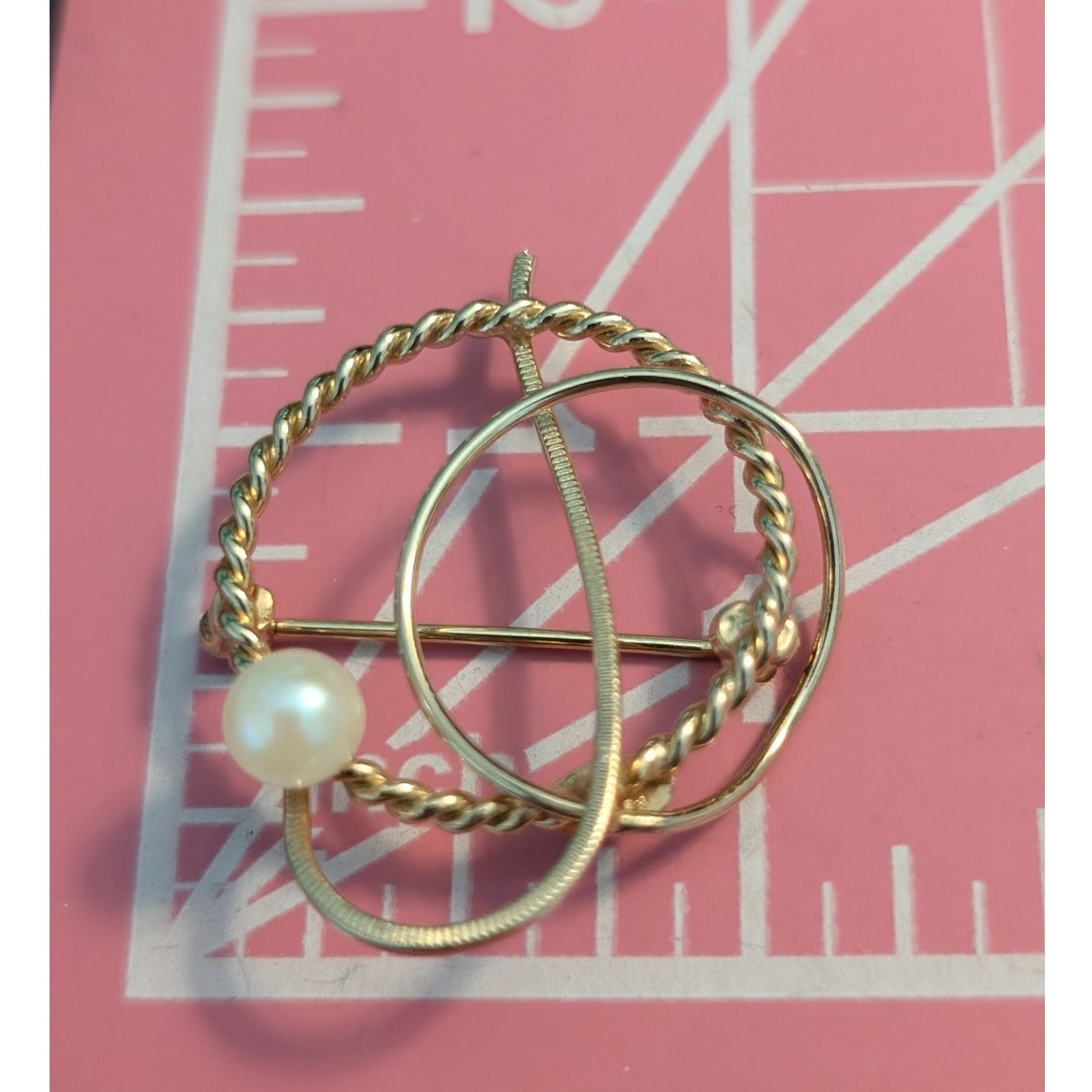 Signed Carla 1/20 12K Gold Filled Pearl Scatter Pin
