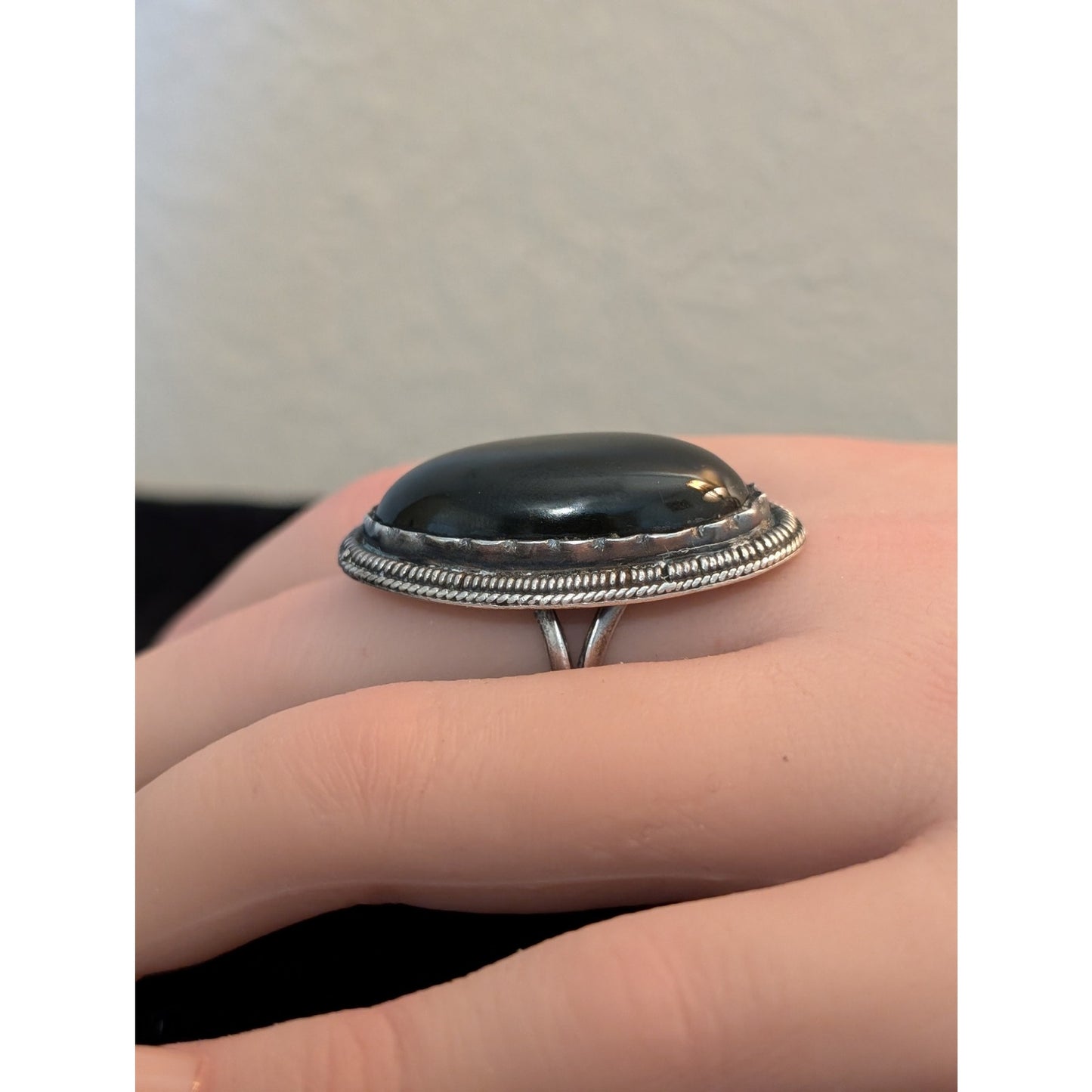 Vintage 925 Sterling Silver Mexico Large Oval Black Stone Ring Size 5.25