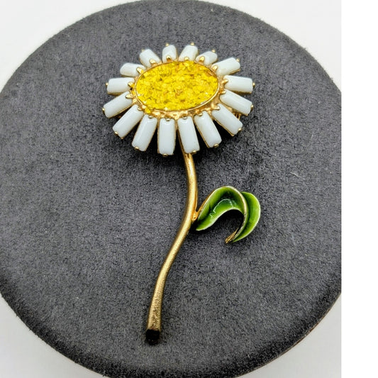 Vintage White Beaded Daisy Brooch