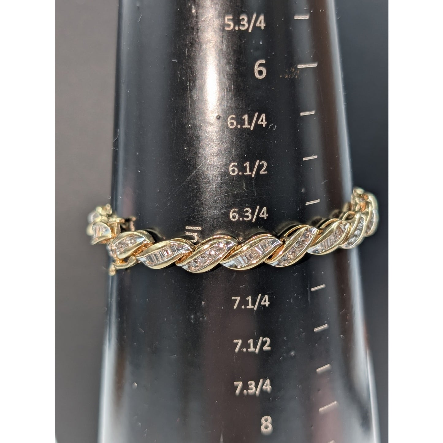 14k Yellow Gold S Design Baguette & Round Diamond Tennis Bracelet