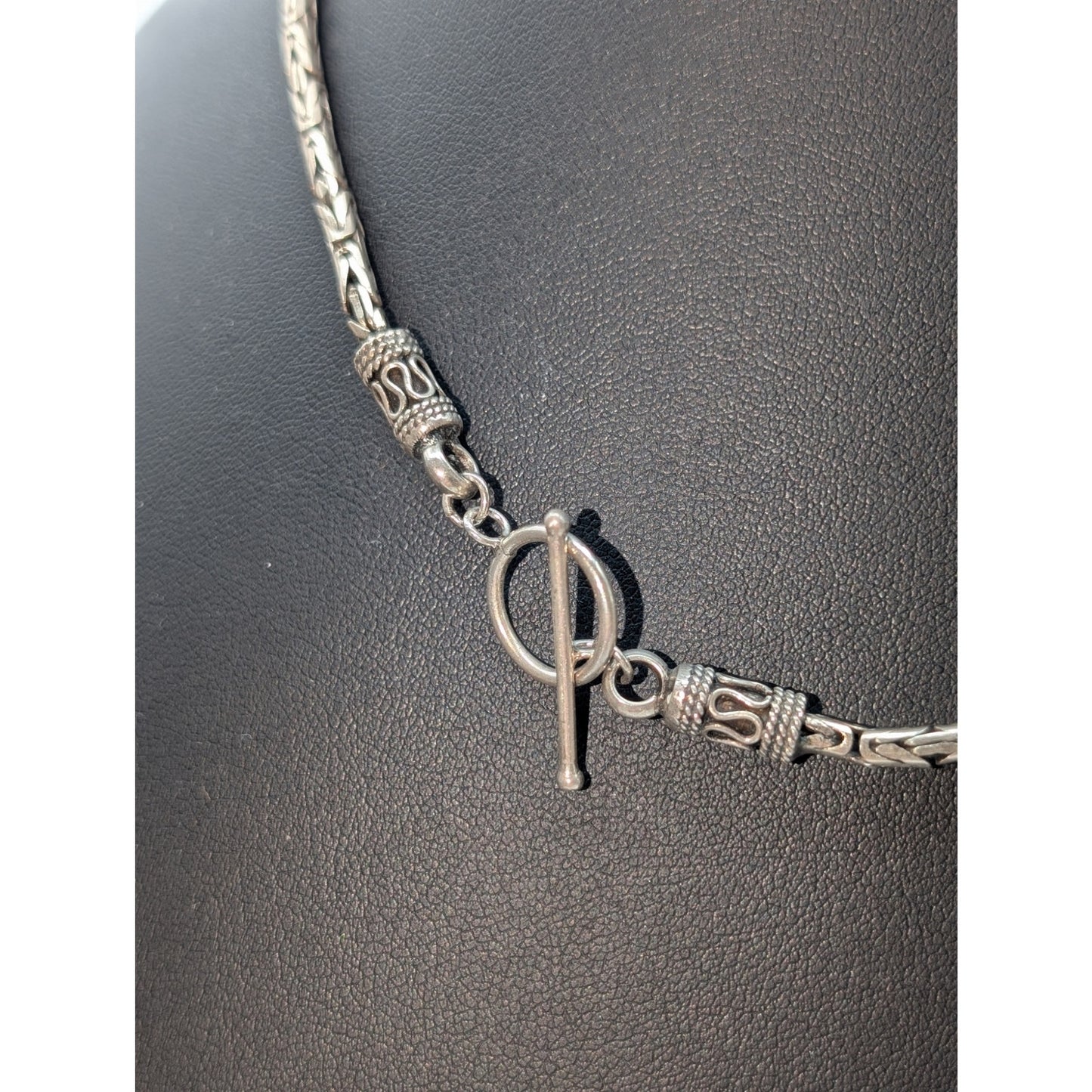 Vtg 925 Sterling Silver Balinese Byzantine Toggle Clasp 17.5" Necklace 24.22g