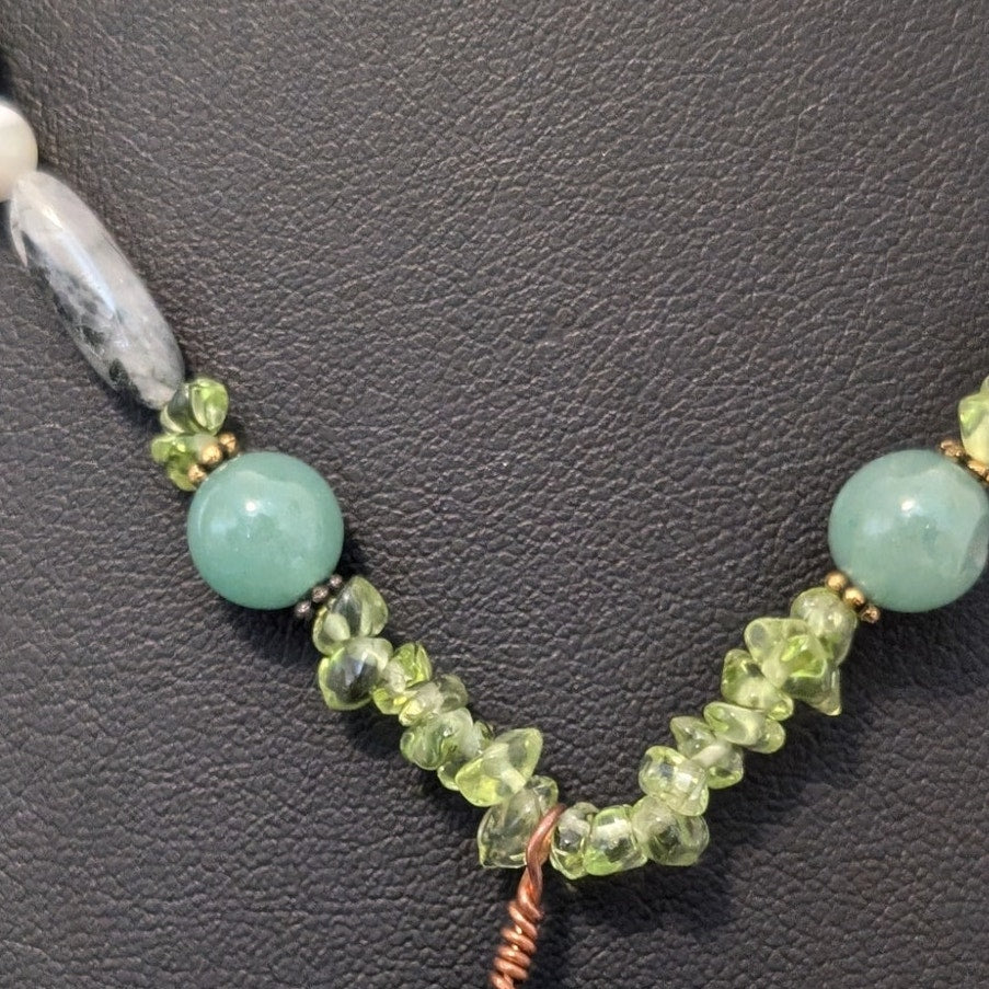 Ocean Jasper Peridot Mother of Pearl Other Gemstone Pendant Beaded 18" Necklace