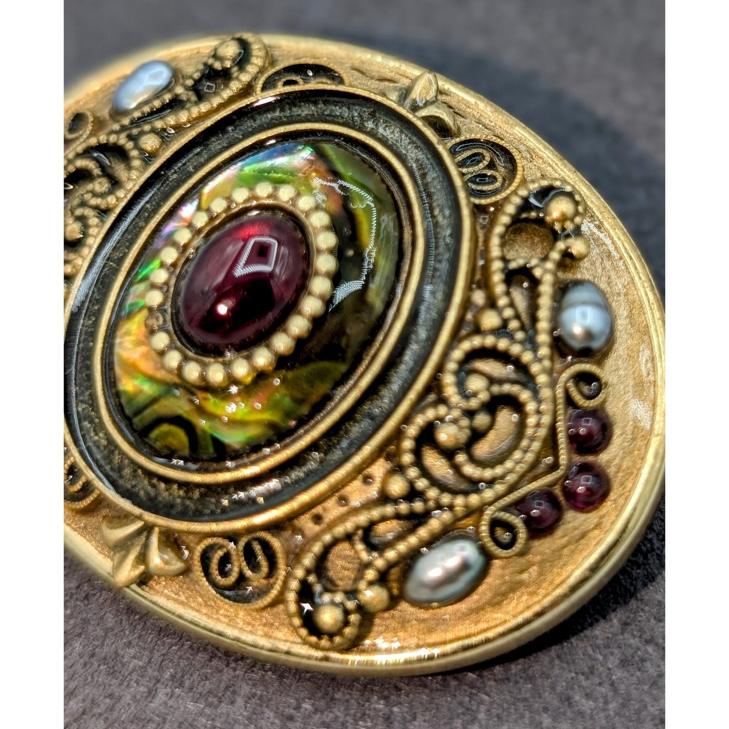 Vintage Michal Golan Signed Oval Gold Plated Garnet Abalone Brooch/Pendant