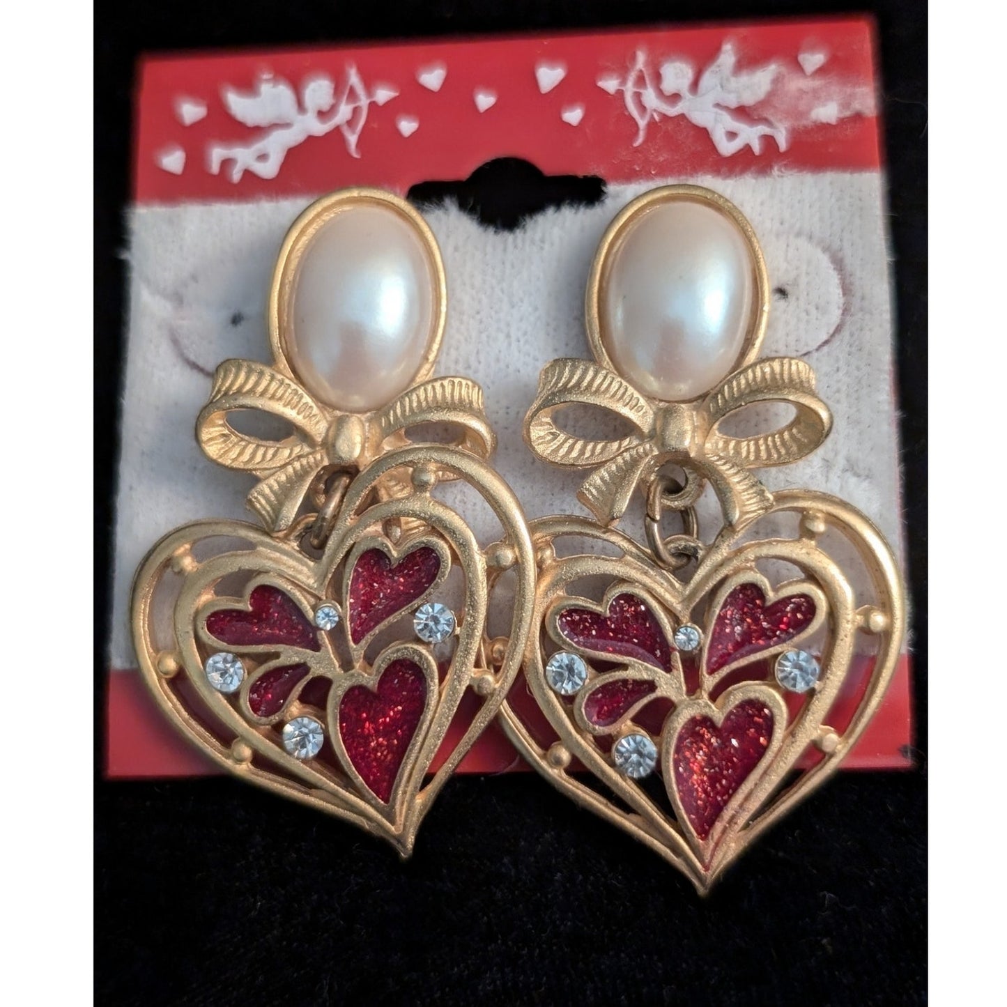 NWT Sparkly Red Hearts Within Gold Tone Dangly Heart Ribbon Pearl Earrings