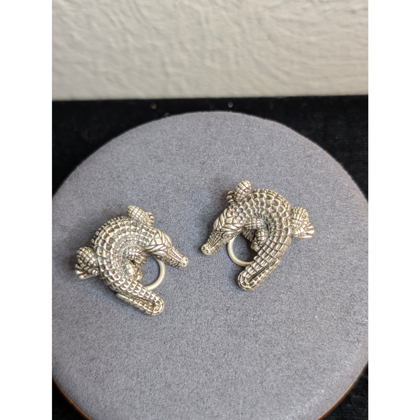RARE! Signed Barry Kieselstein-Cord Sterling Alligator Omega Clip On Earrings