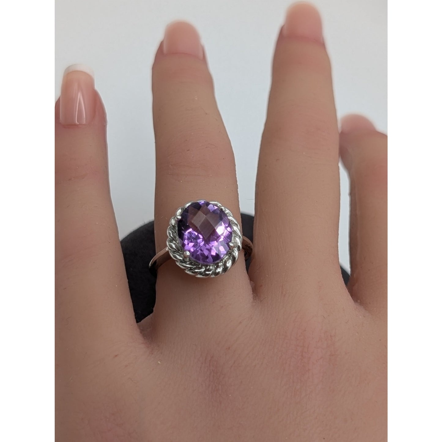 925 Sterling Silver Lg Oval Facet Cut Amethyst Twisted Rope Surround Ring Sz 7