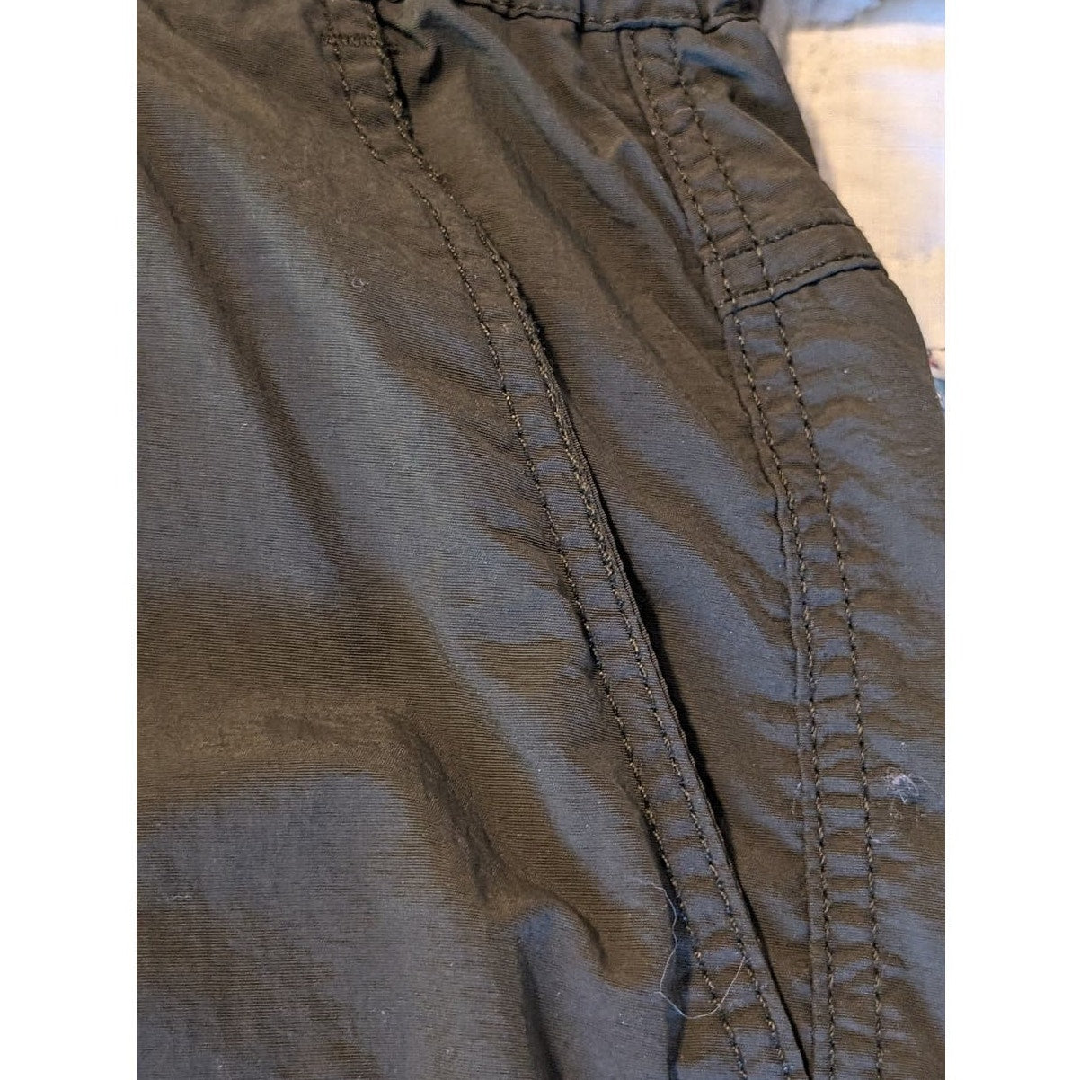 Womens Legendary Since 1941 Olive Nylon Cargo Pants Sz 3XL (More like L-XL)