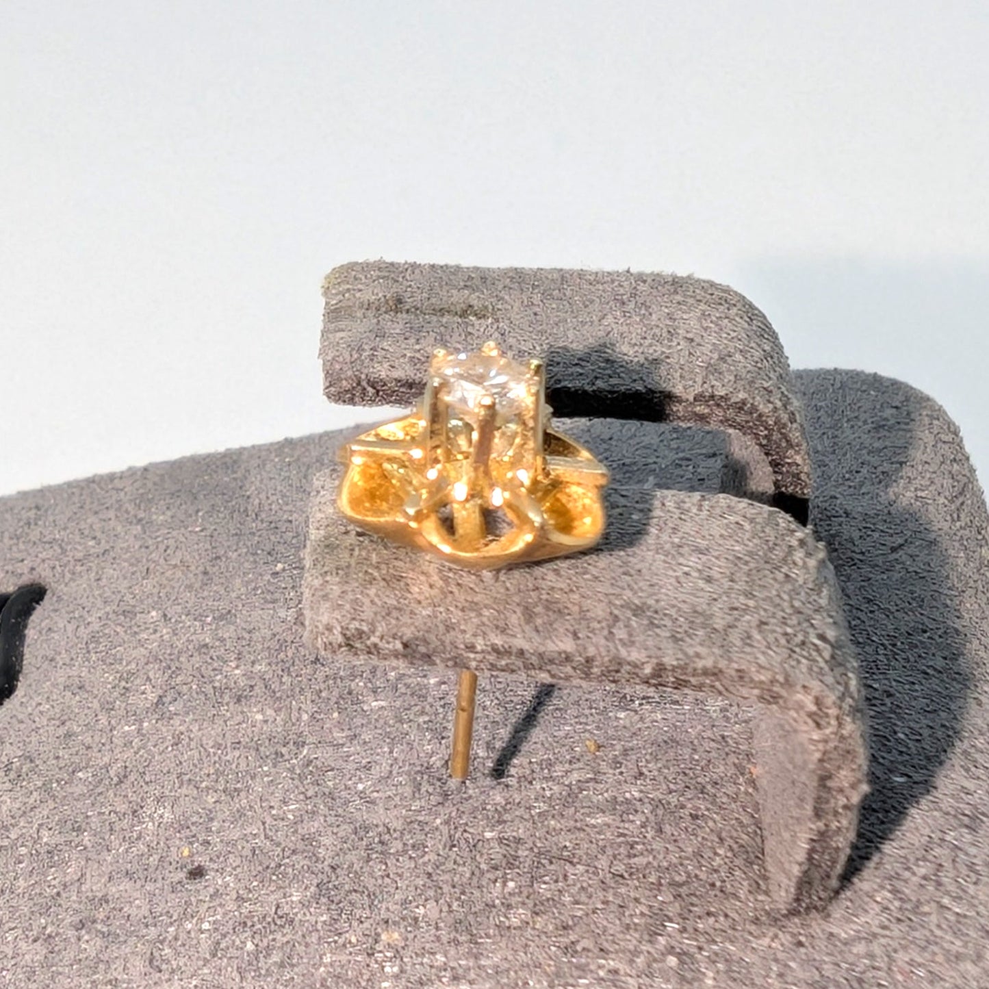 Single 14K Gold 4mm 1/2 Carat TDW Diamond Buttercup Ear Stud Earring .62g