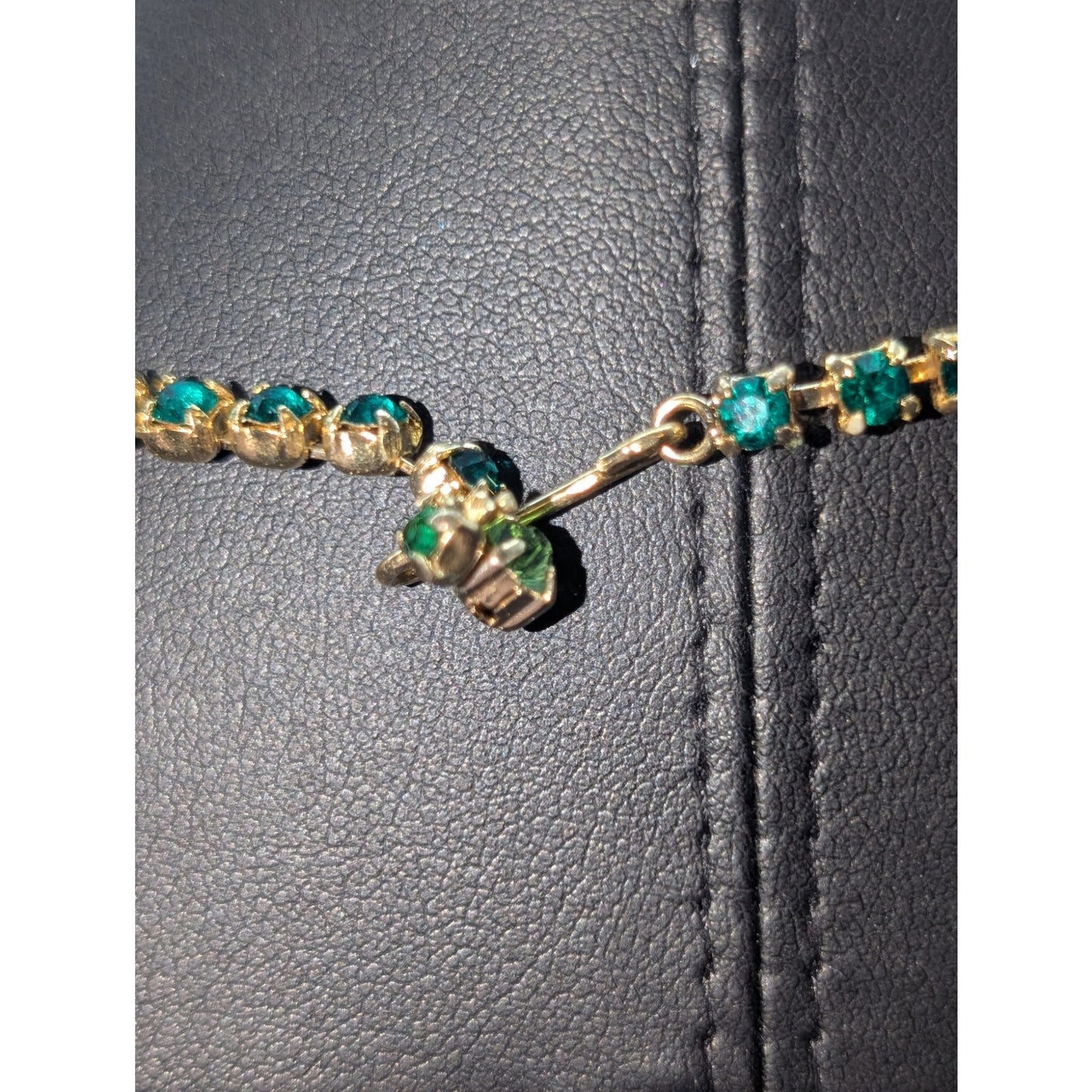 Vintage Light Green Dark Green Gold Tone 15.5" Necklace & Clip On Earring Set