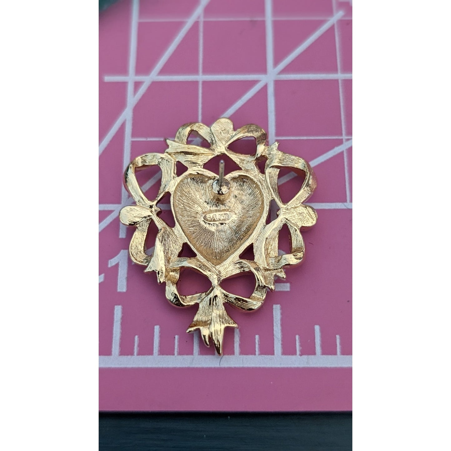 Vintage Avon Large Gold Tone Ribbon Red Enamel & Crystal Heart Post Earrings