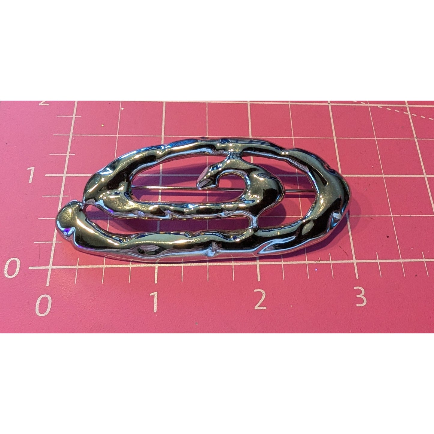 Vintage Oval Hammered Abstract Swirl Silver Tone Brooch