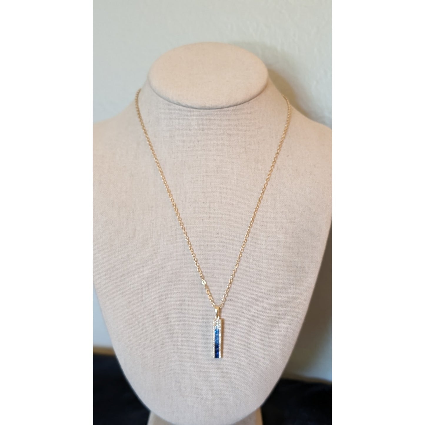 Vince Camuto Blue Ombre Channel Set Crystal Gold Tone Necklace NWOT