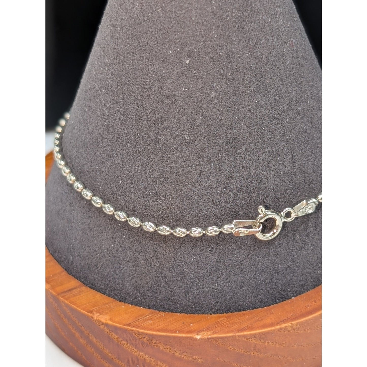 Vintage 925 Italy Sterling Silver Diamond Cut Oval Bead Bracelet