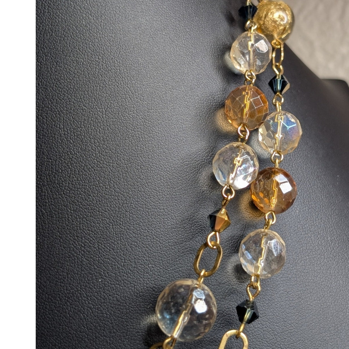 Mary Kay Holiday Wishes Gold Foil Clear & Cognac Faceted Gold Tone Link Necklace