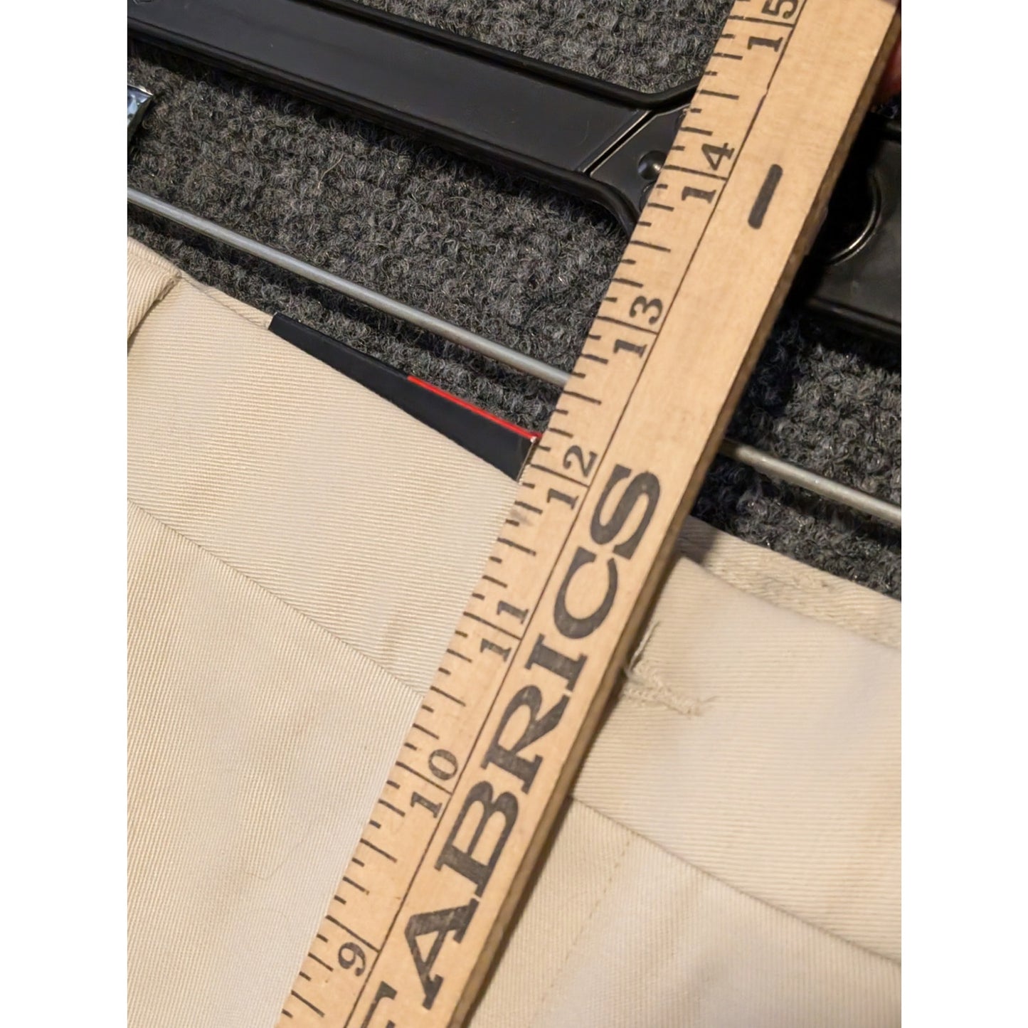 Roundtree & Yorke NWT Travelsmart Stone Flat Front Washed Chino Shorts 34