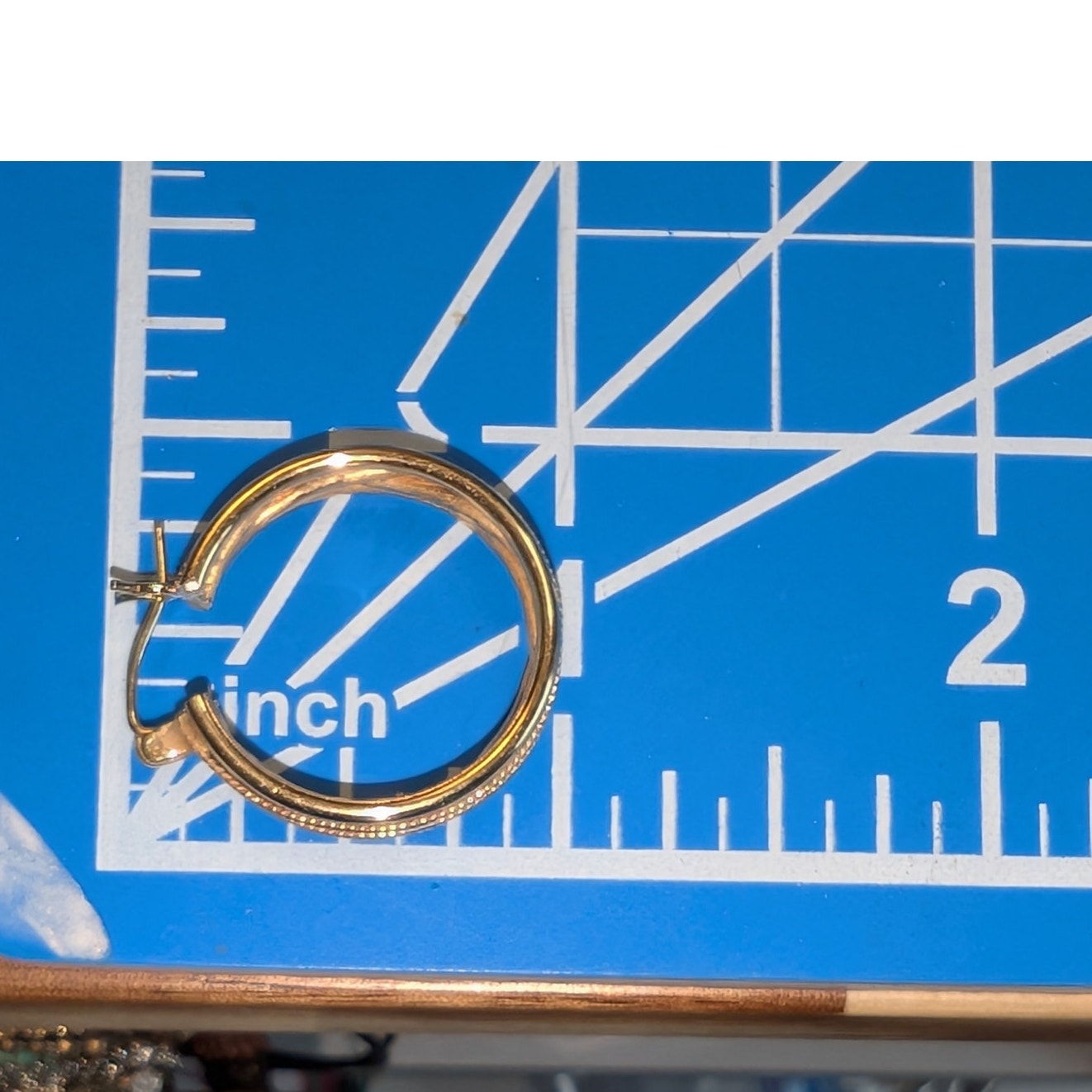 14K Yellow Gold Textured & Polished Hoop Earrings Approx. 4.66g