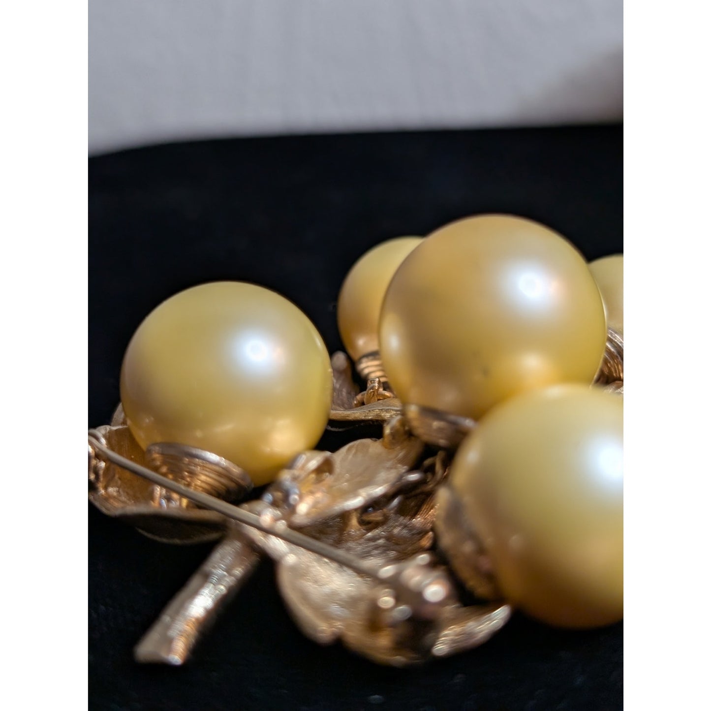 Vintage Rare LISA SCHALLERT Golden Faux Pearl Nouveau Articulated Grapes Brooch