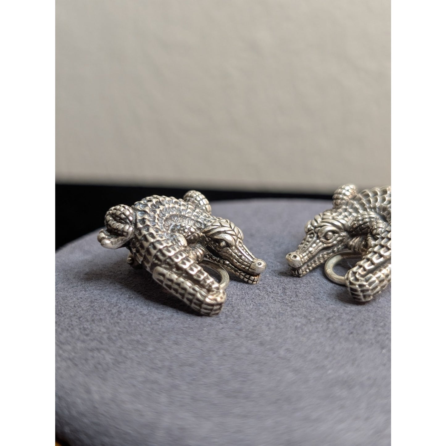 RARE! Signed Barry Kieselstein-Cord Sterling Alligator Omega Clip On Earrings