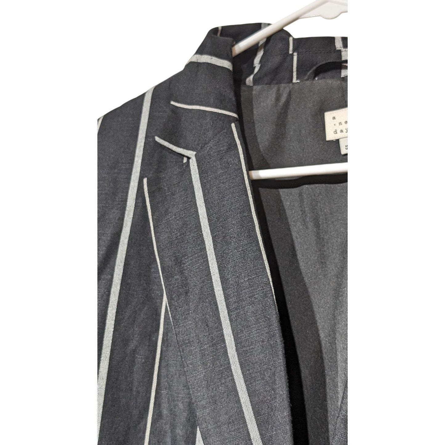 A New Day Black Stripe Linen Blend Washable Two Button Blazer Womens Sz 18