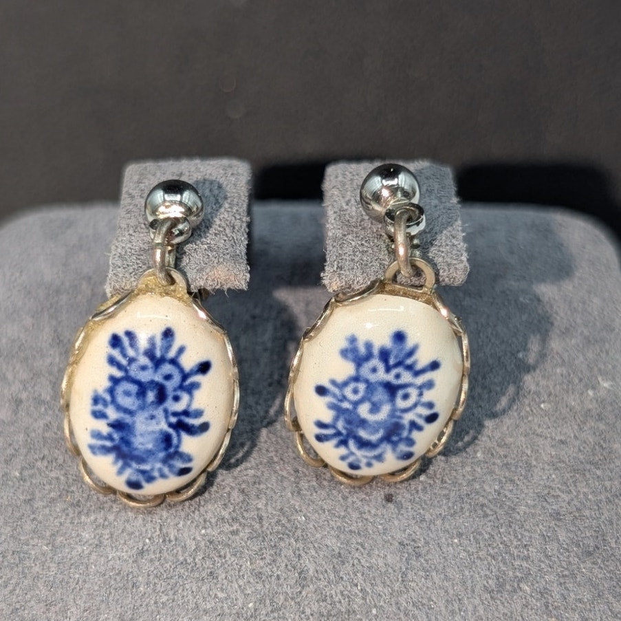 Vintage Delft Blue Floral Ceramic Dangle Silver Tone Earrings