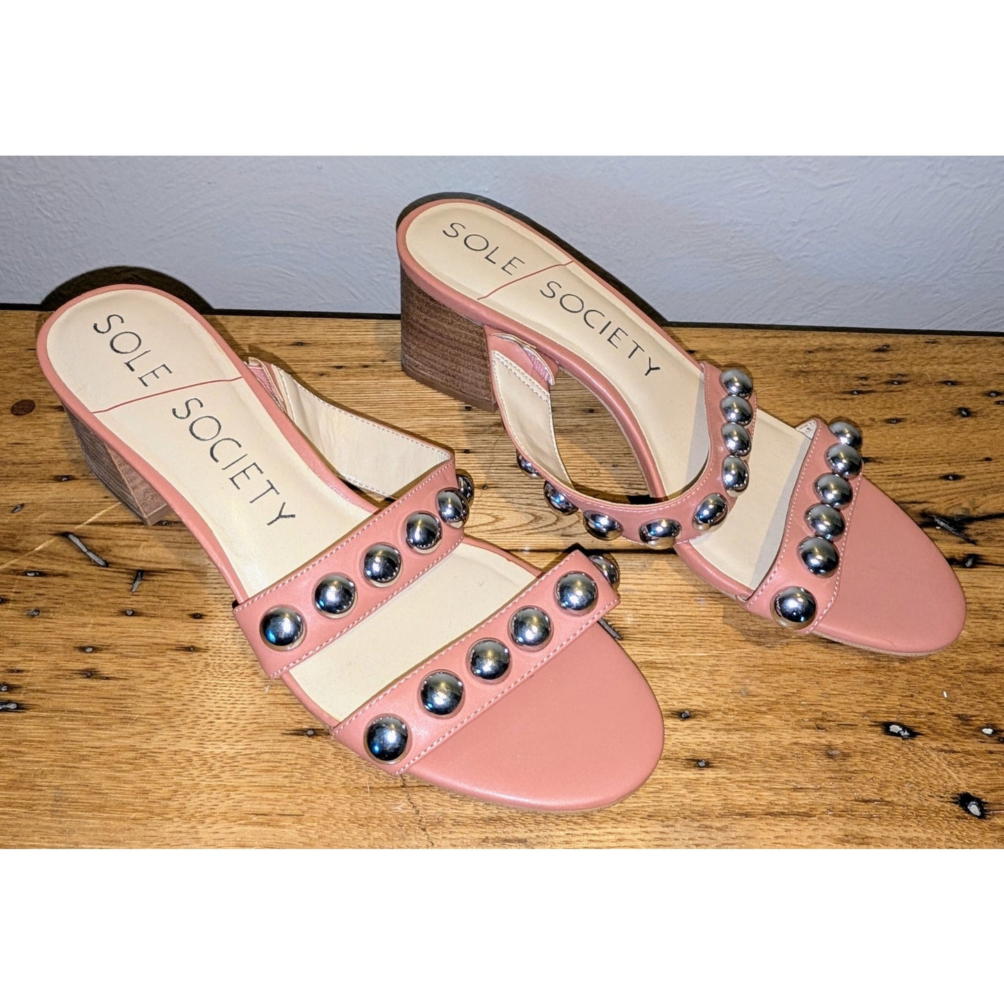 Sole Society Sasandrah Butter Nappa Studded Block Heel Sandal Womens Sz 9