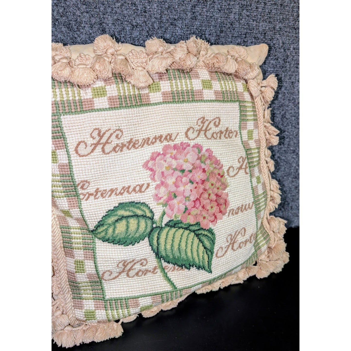 Vtg Needlepoint Botanical Hydrangea Velvet Back Tassel Fringe Zip Decor Pillow