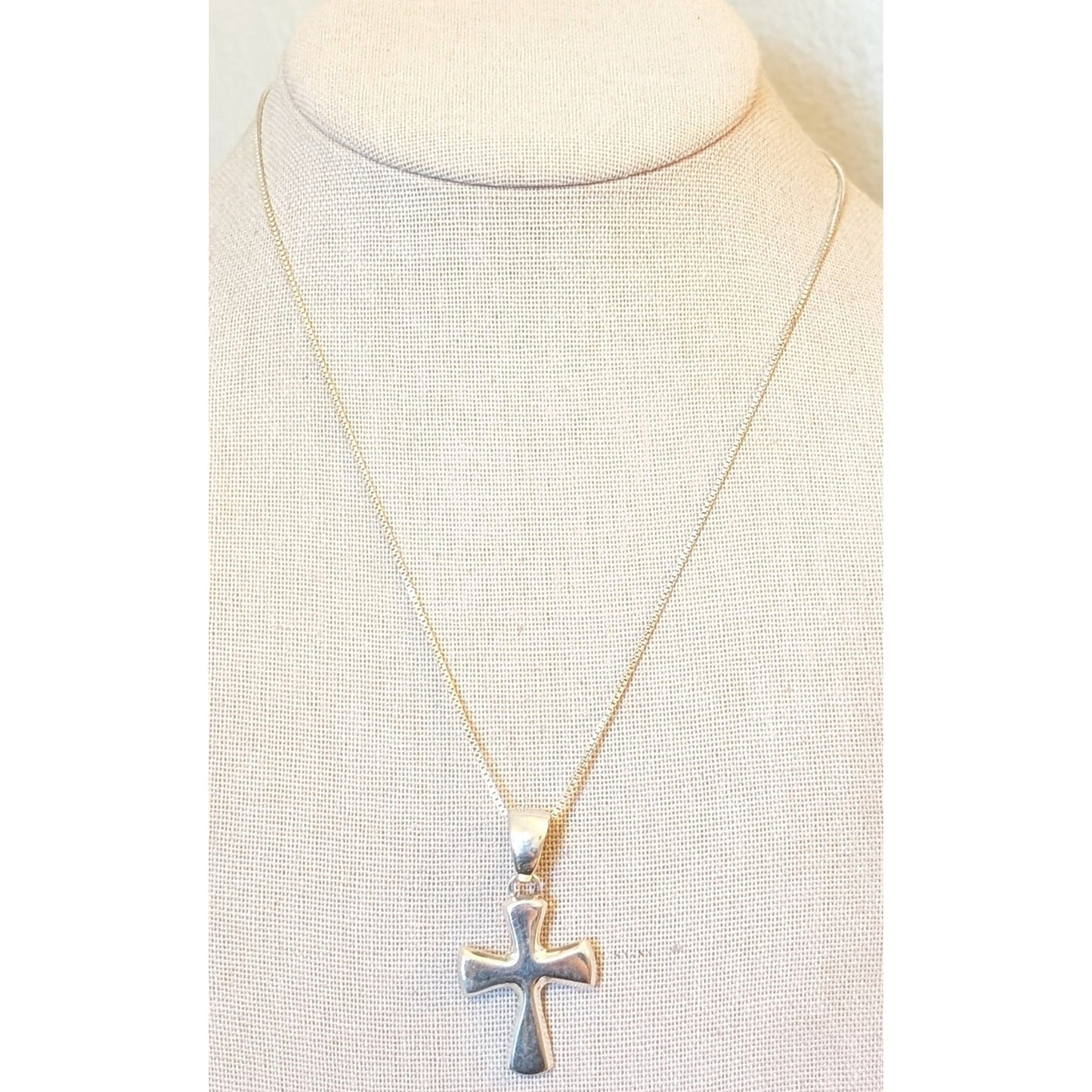 Vintage LRB Sterling Large Bale Pendant on Sterling Silver 18" Box Chain