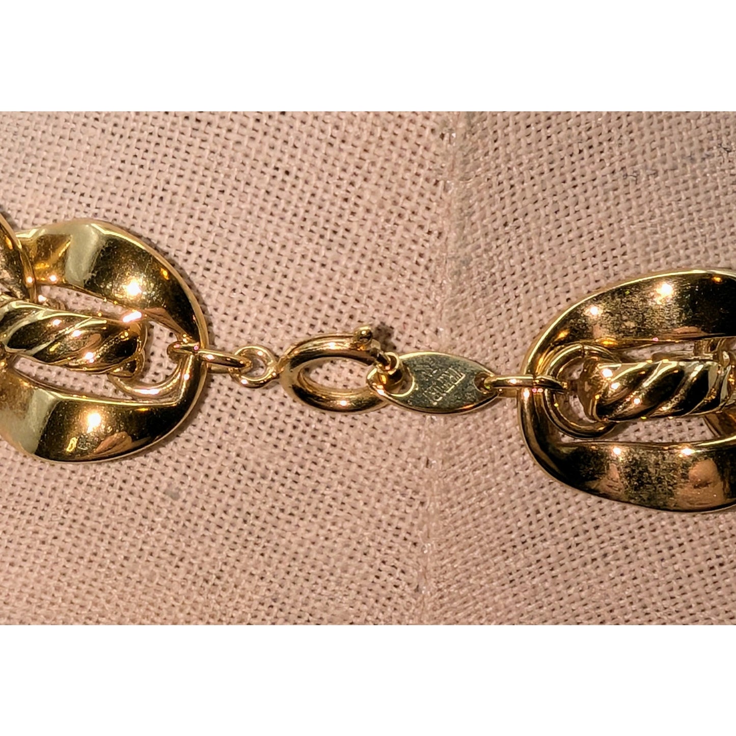 Vintage Signed Trifari Polished Curved Joined By Textured Link Chain Necklace
