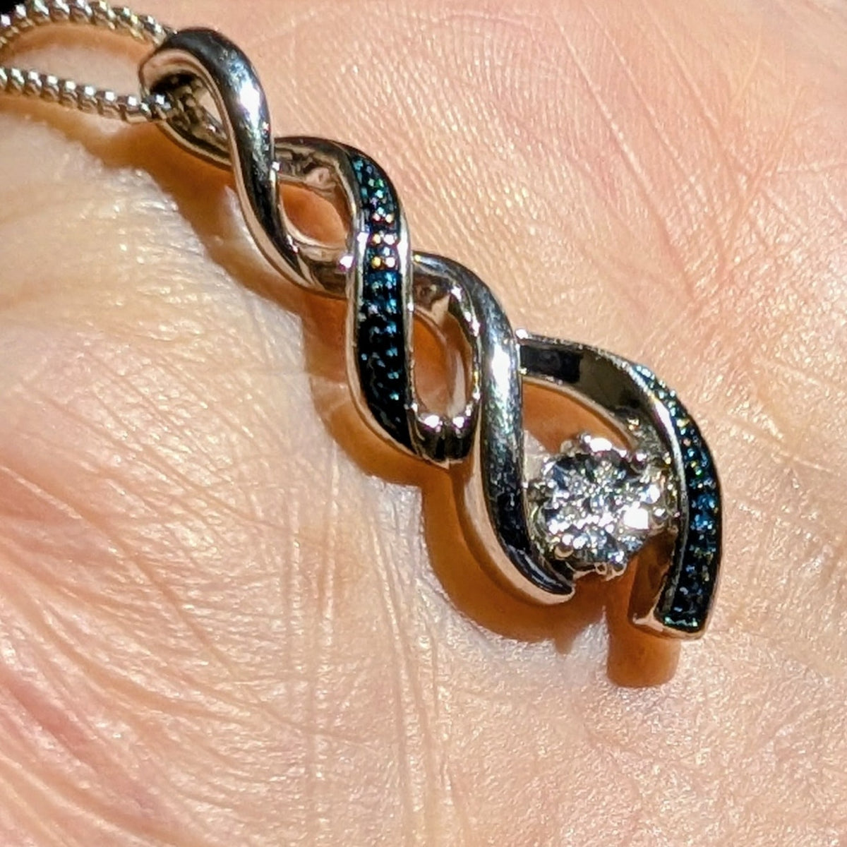 Vtg Kay Jewelers 925 Sterling Blue Diamond Twist Pendant Adjustable Necklace