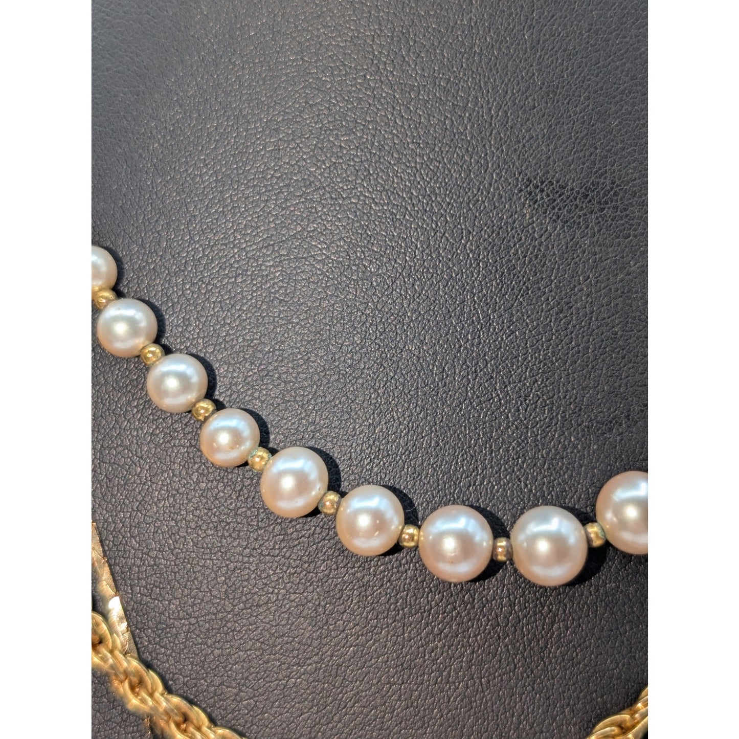 Lot of Three Gold Tone Vintage Necklaces-Mesh Flower Lariat Chain Faux Pearl