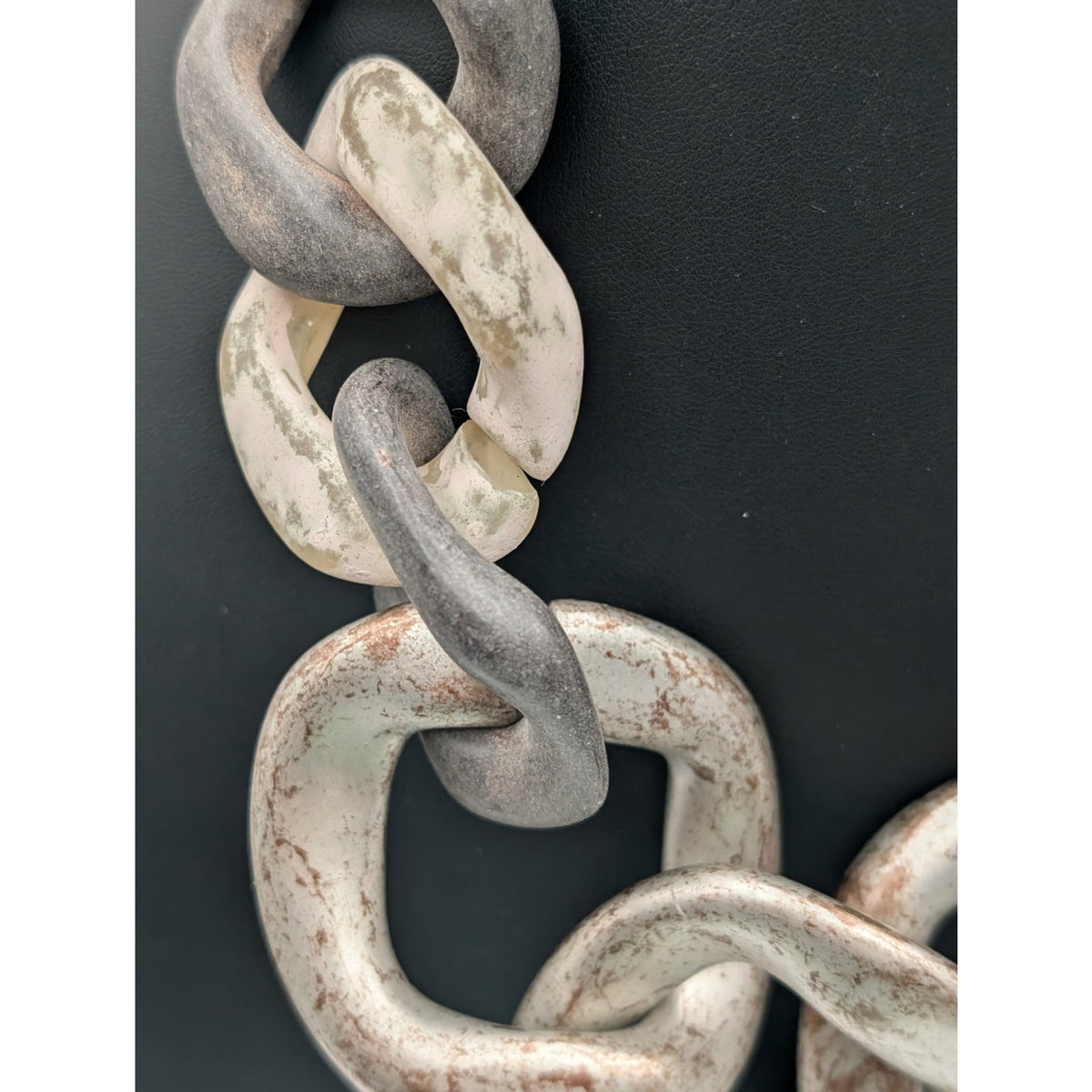 alisha d. Chunky White Washed Cream Bronze Gray Graduated Acrylic Link Necklace