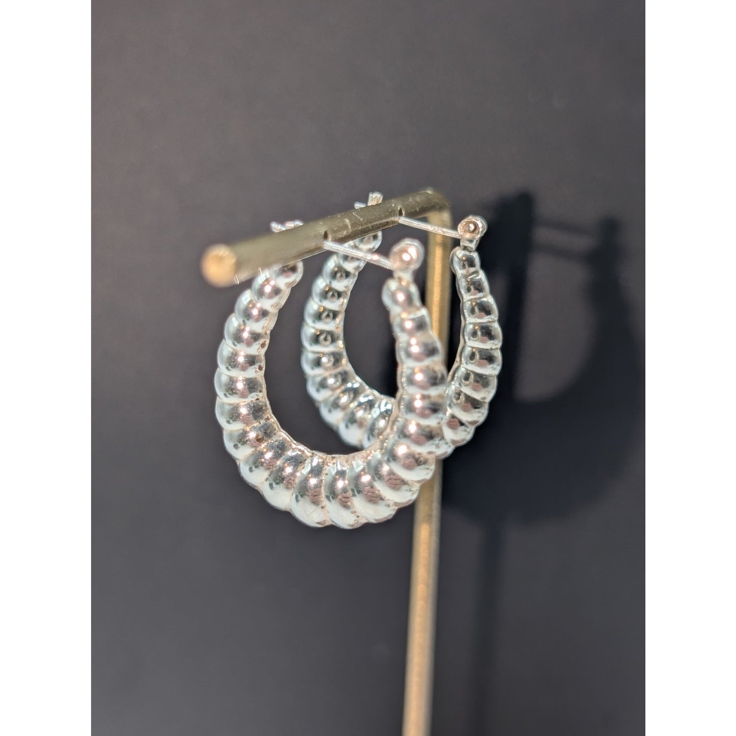 Vintage 925 Sterling Silver Ribbed Oval Hoop Earrings