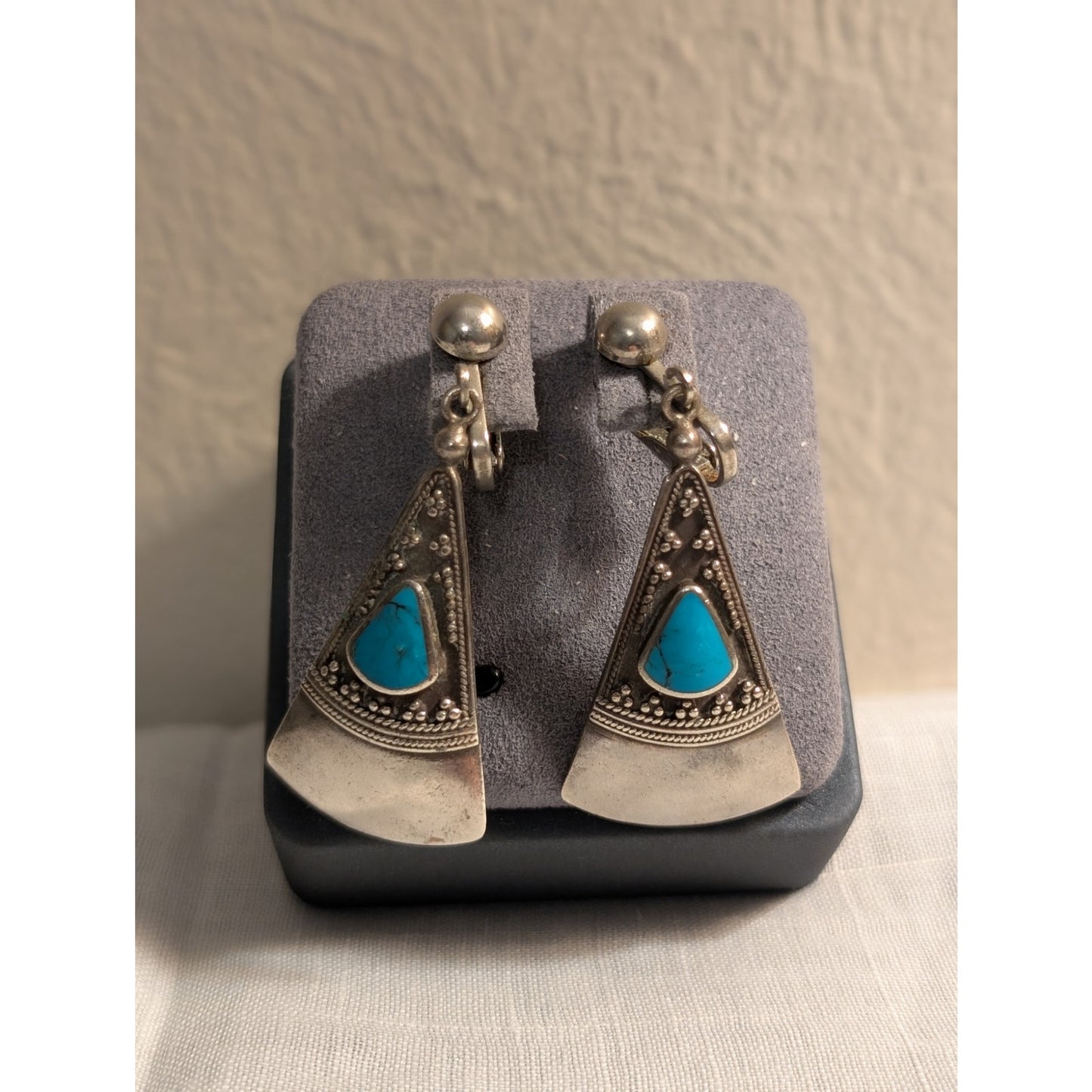 VTG 925 Sterling Silver Turquoise Bali Style Triangle Dangle Clip On Earrings